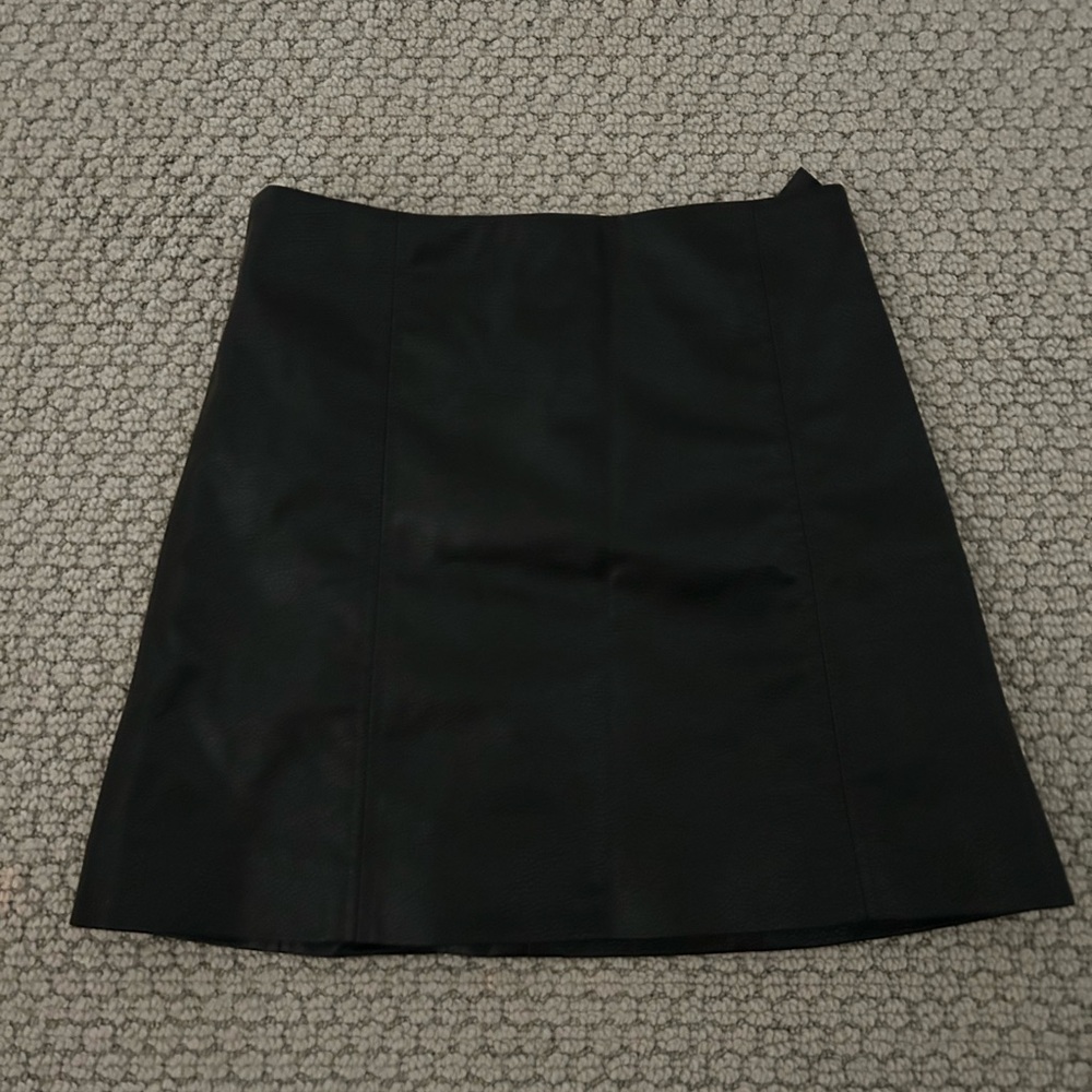 H&M Classic Black Mini Skirt